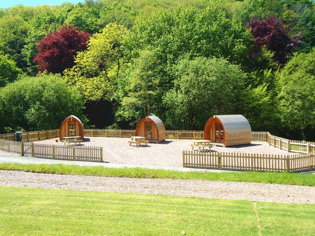 Hele Valley Holiday Park Ilfracombe Exterior photo